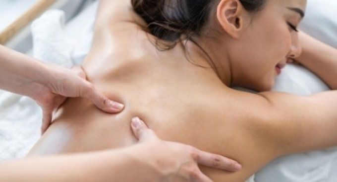 Massage Traditionnel thaïlandais sur Futon, à votre domicile : 2H00